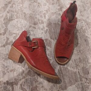Stylish Red Women's Heeled Boots